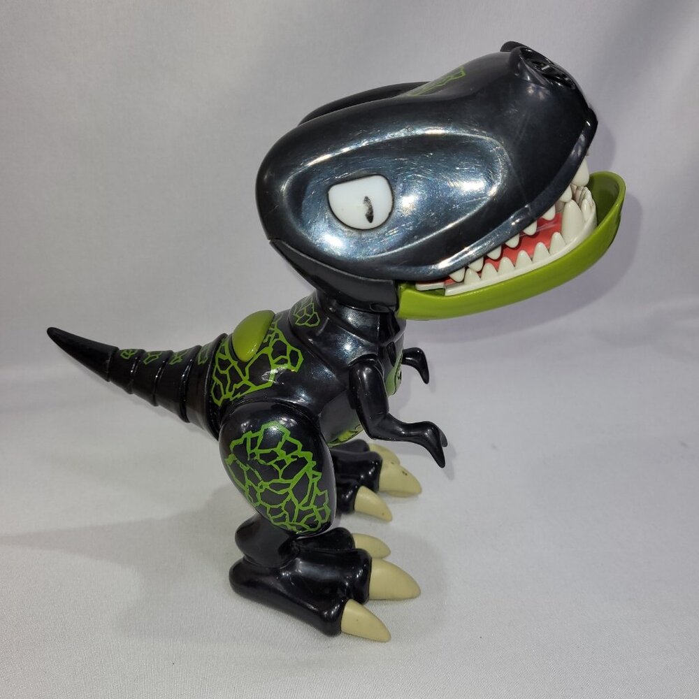 Zoomer Chomplingz Hyjinx Interactive Dinosaur by Spin Master